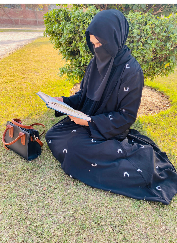 Moon Embroidered Abaya In Black Color
